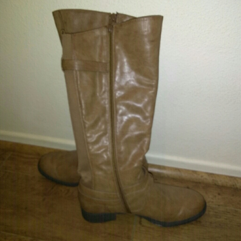 Boots - Picture 2 of 2